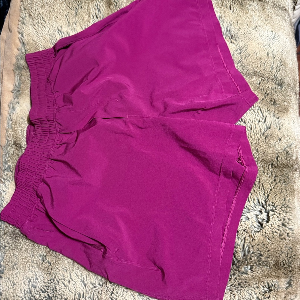 Men’s Lululemon  5” Shorts